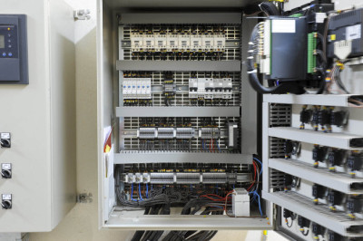 🤖 PLC Industrial Automation: A Quick Guide