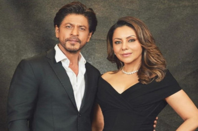 Shah Rukh Khan Kept a Special Promise to Gauri Khan, Reveals Yes Boss Director Aziz Mirza